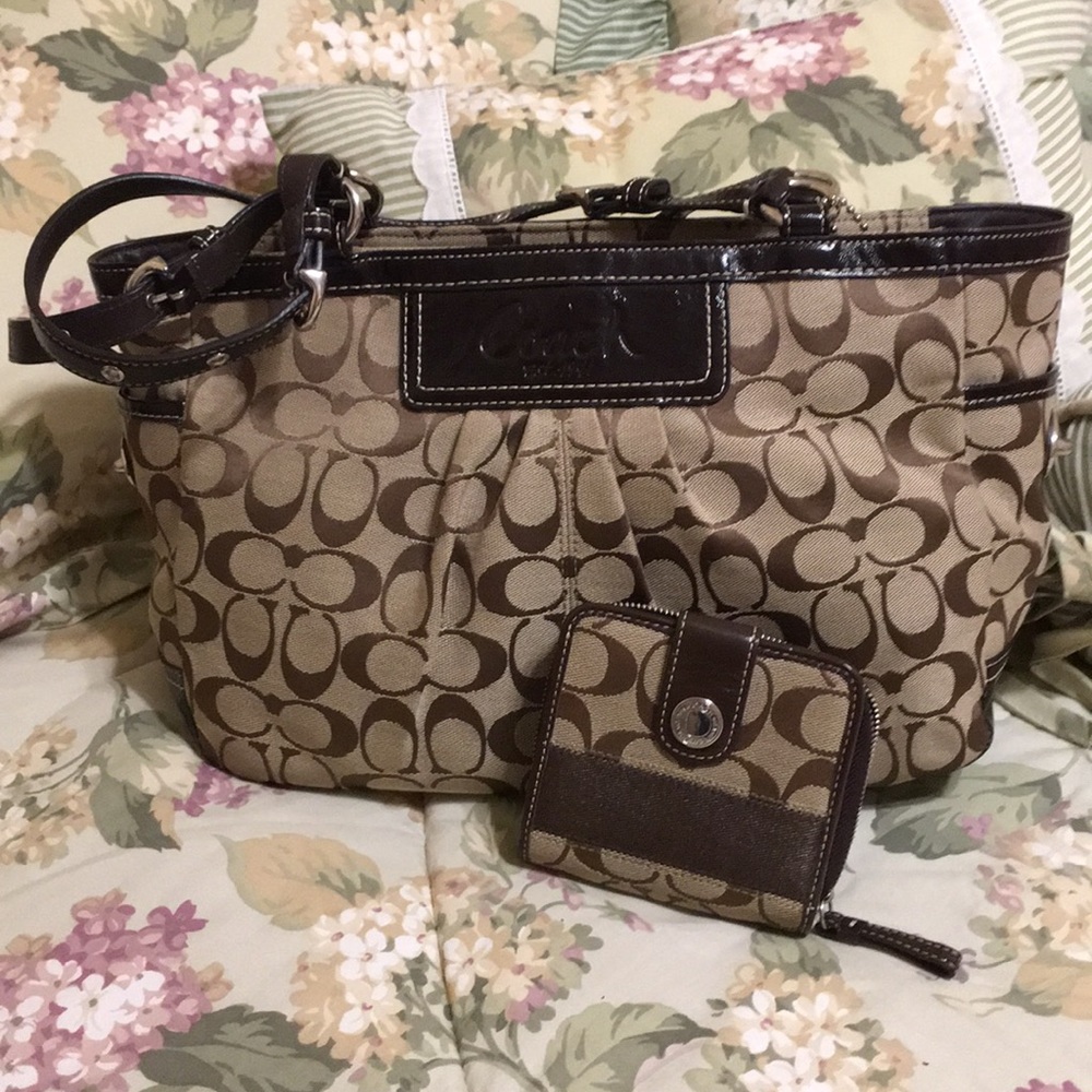 Coach Purse and Wallet Set